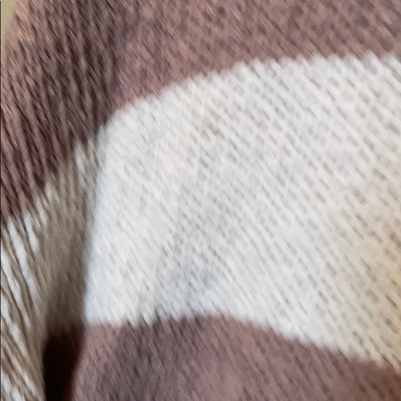 NWT She + Skye Dusty Pink and Cream Sweater - Picture 3 of 5